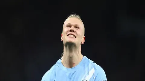 德国足球新星或成新领军人物，巴塞罗那守门员不幸膝伤受创