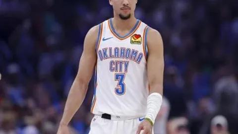 利物浦中场解读巴阿对决：阿利森或面临“特殊关注”？